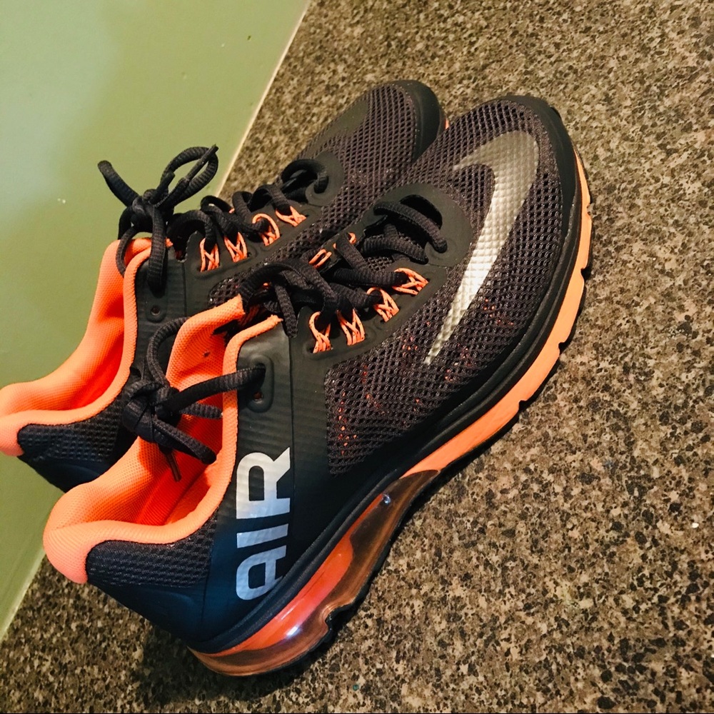 Nike Air Max Excellerate 2